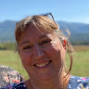 Meet your Posher, Diana